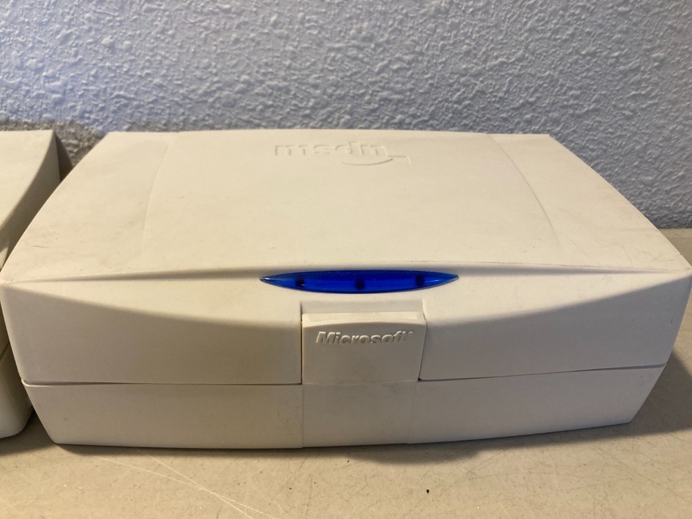 Microsoft Developer Network MSDN Disc Cases Empty Lot of 2 w/ Video Game Disc