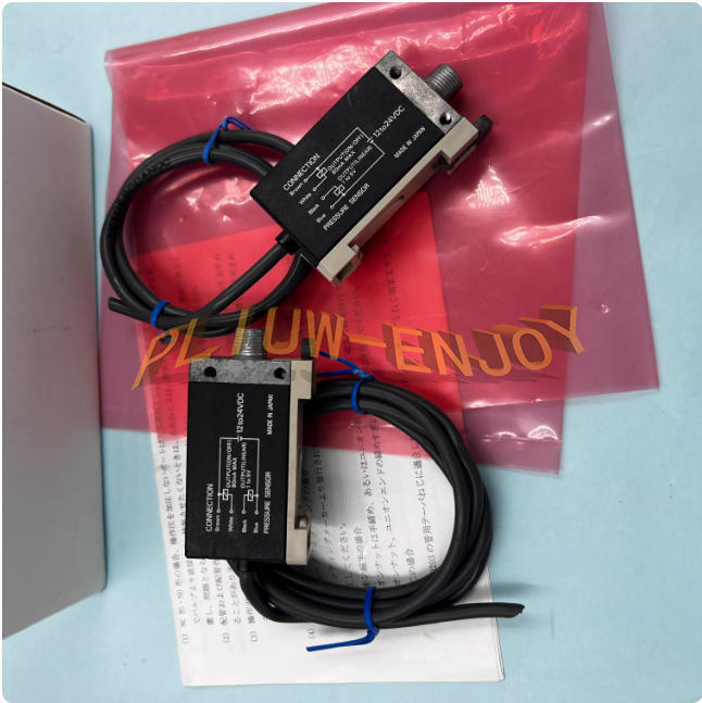 1PCS New Omron E8CC-B10C E8CCB10C Pressure Sensor