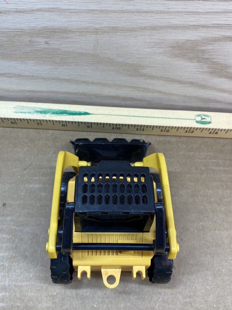 John Deere TOMY 6” Plastic Skid-Steer E0214Q00