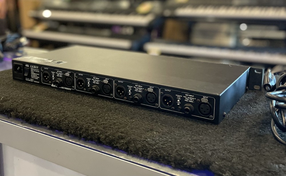 DBX 1074 Quad Noise Gate Dynamic Processor Rack Effect Unit w/ IEC Power Cable