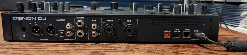 Denon DJ PRIME GO Double Deck Rechargeable Smart DJ Console