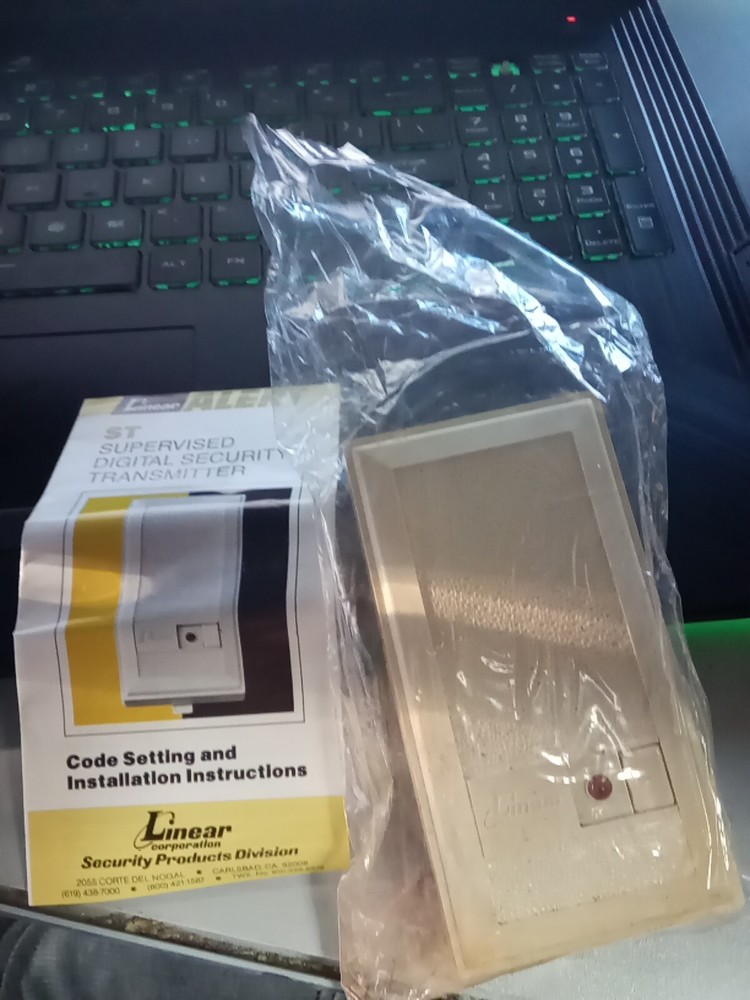 Linear SST00001 Supervised Digital Security Transmitter ST Series