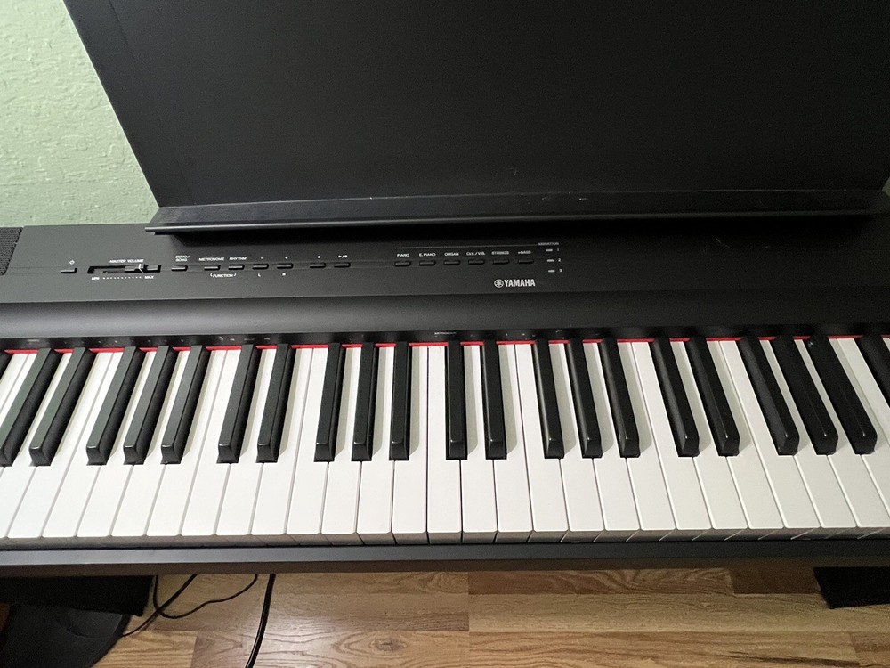Yamaha P125B Digital Piano - Black