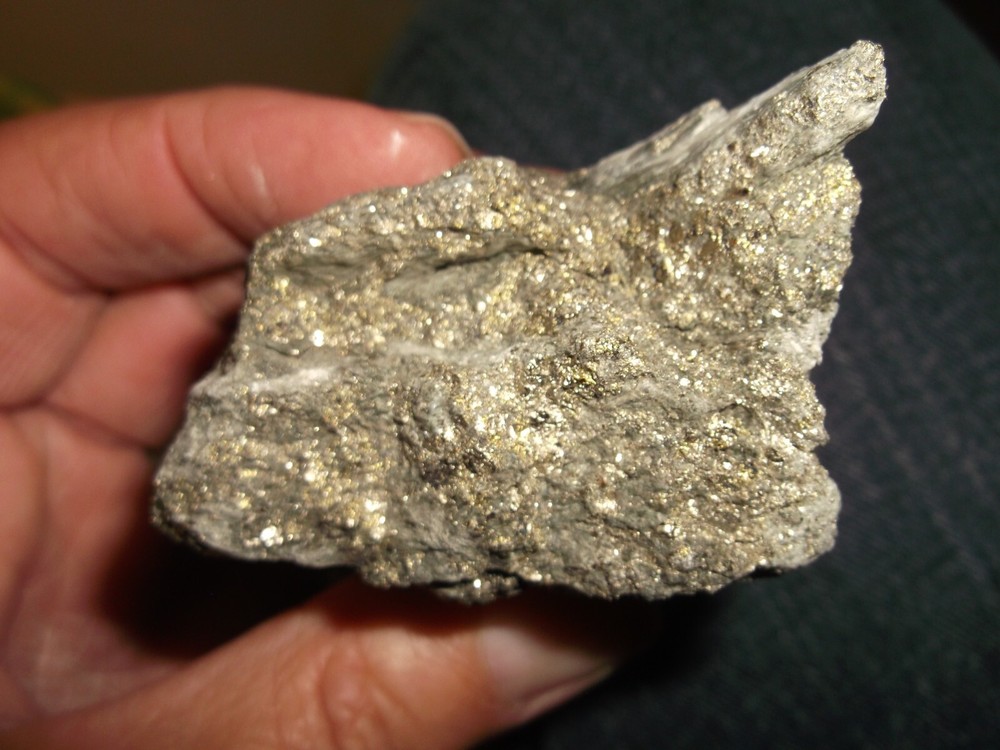 Gold, silver, copper, 271 grams samples ,ore high grade .