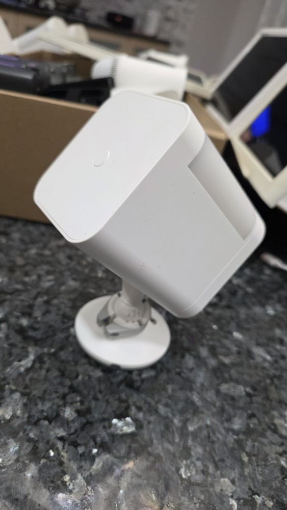 Ring Spotlight Cam 9 Wireless Cameras White Battery Solar Powered IP System