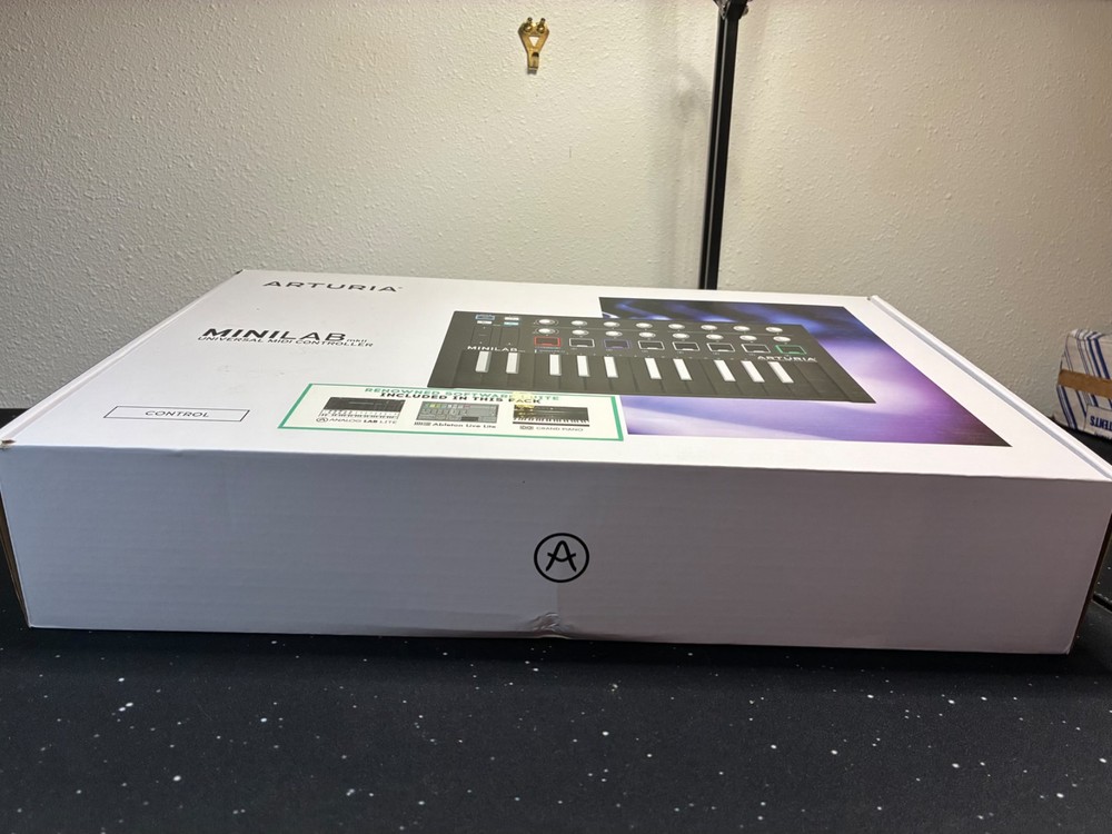 Arturia MiniLab MkII MIDI Keyboard Controller – Lightly Used, Case, Box