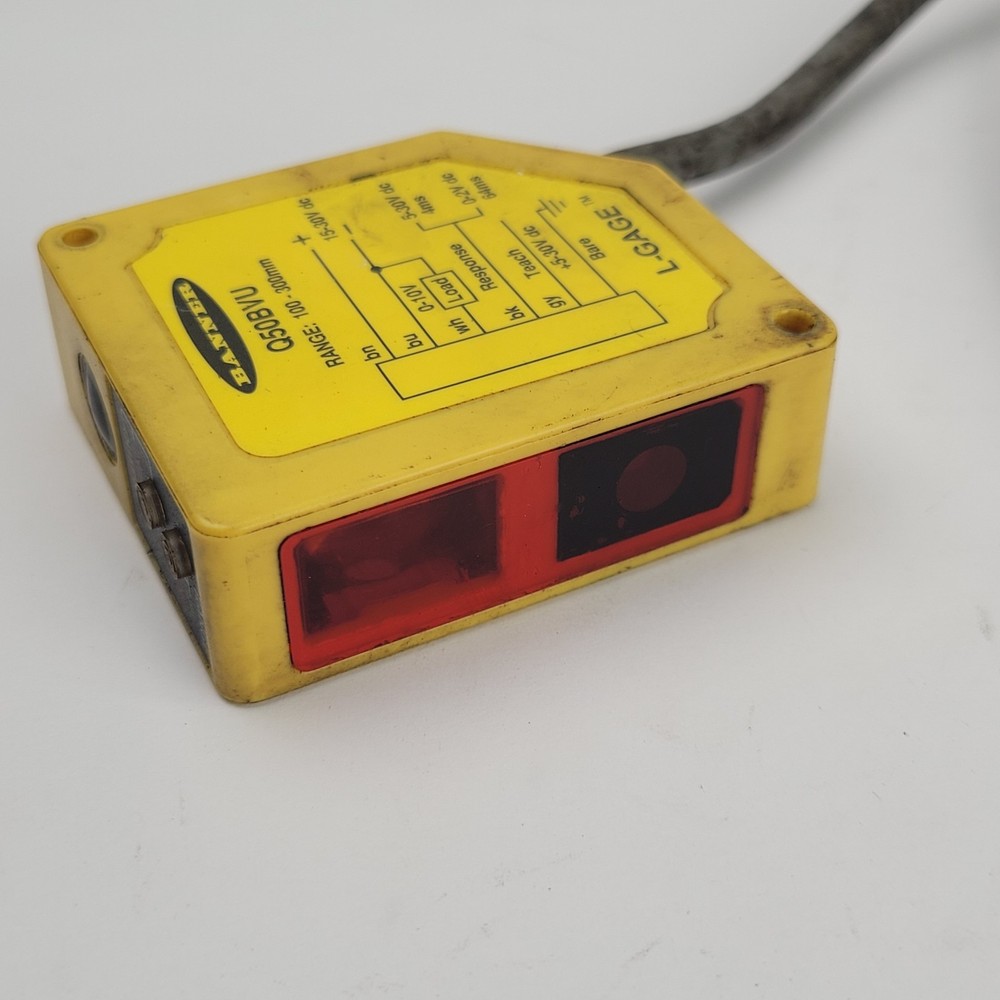Banner Q50BVU Sensor 100-300mm - USED