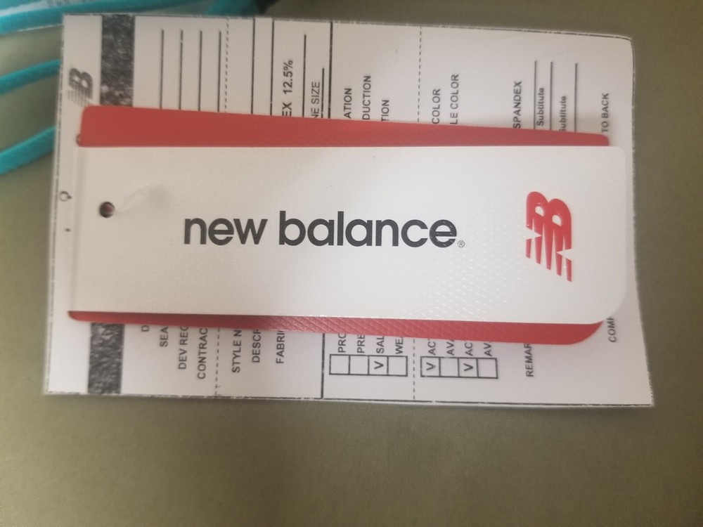 New Balance Strappy Sample Stretch Headband.