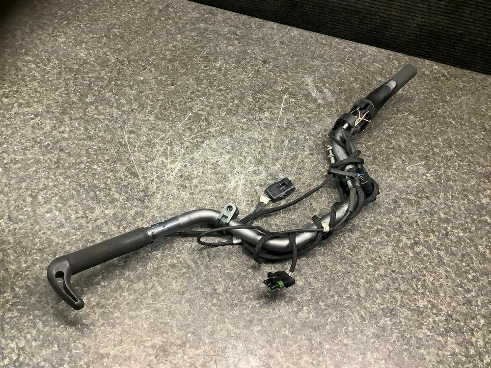 19 Polari RMK Pro 850 Handlebars + Grips 101A