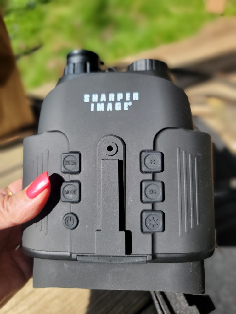 Sharper Image True Night Vision Binoculars IR Illuminator Black Carrying Case