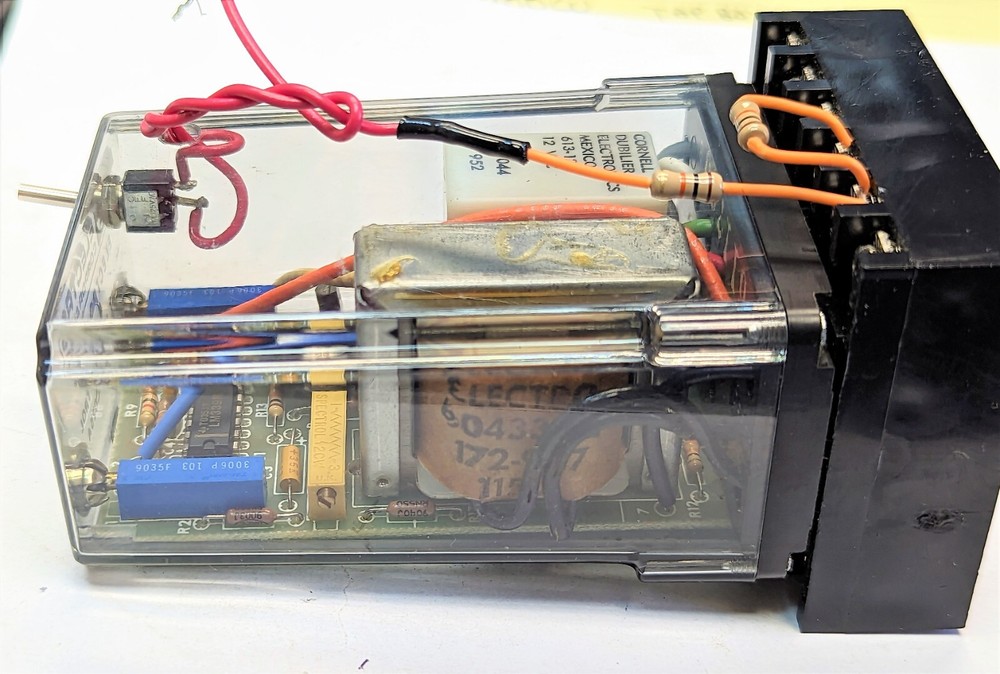 Electro-Mike PAC 025A Control Relay WORKING PULL WITH SOCKET [OF31]