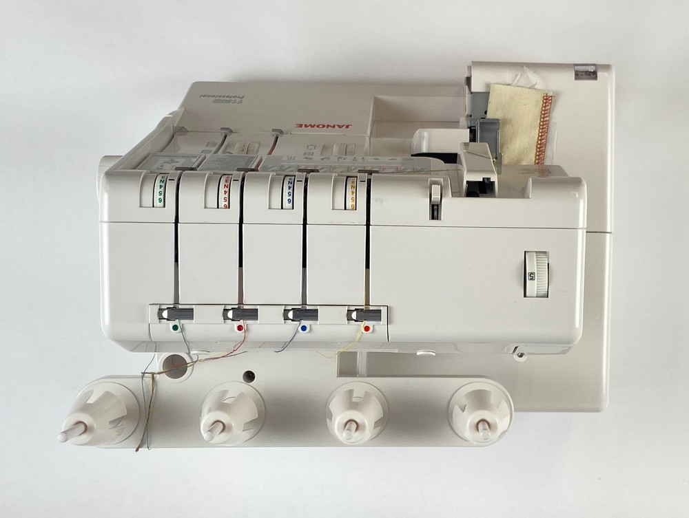 Janome Serger Machine Kit 1100D Professional