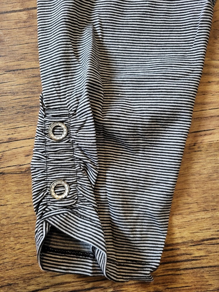Navy/White Cropped Leggings