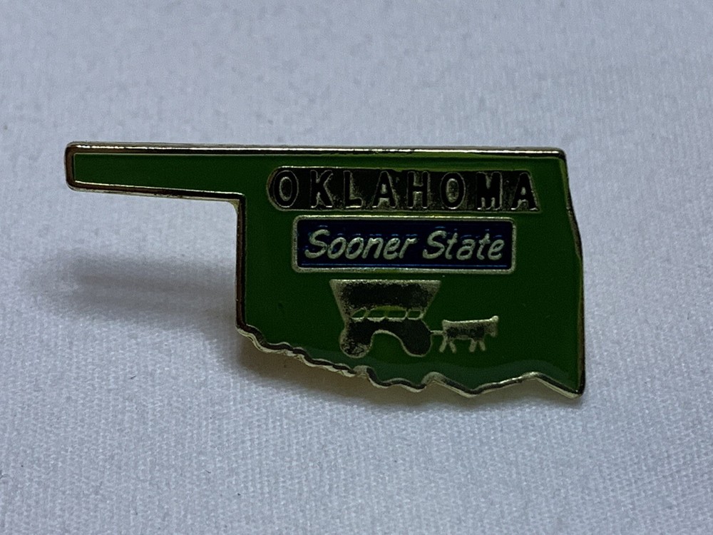 OKLAHOMA STATE LAPEL PIN NEW