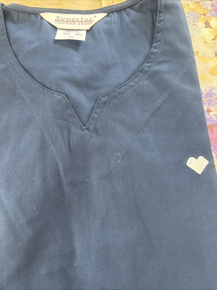 Superior Uniform Group Women’s Size M . New