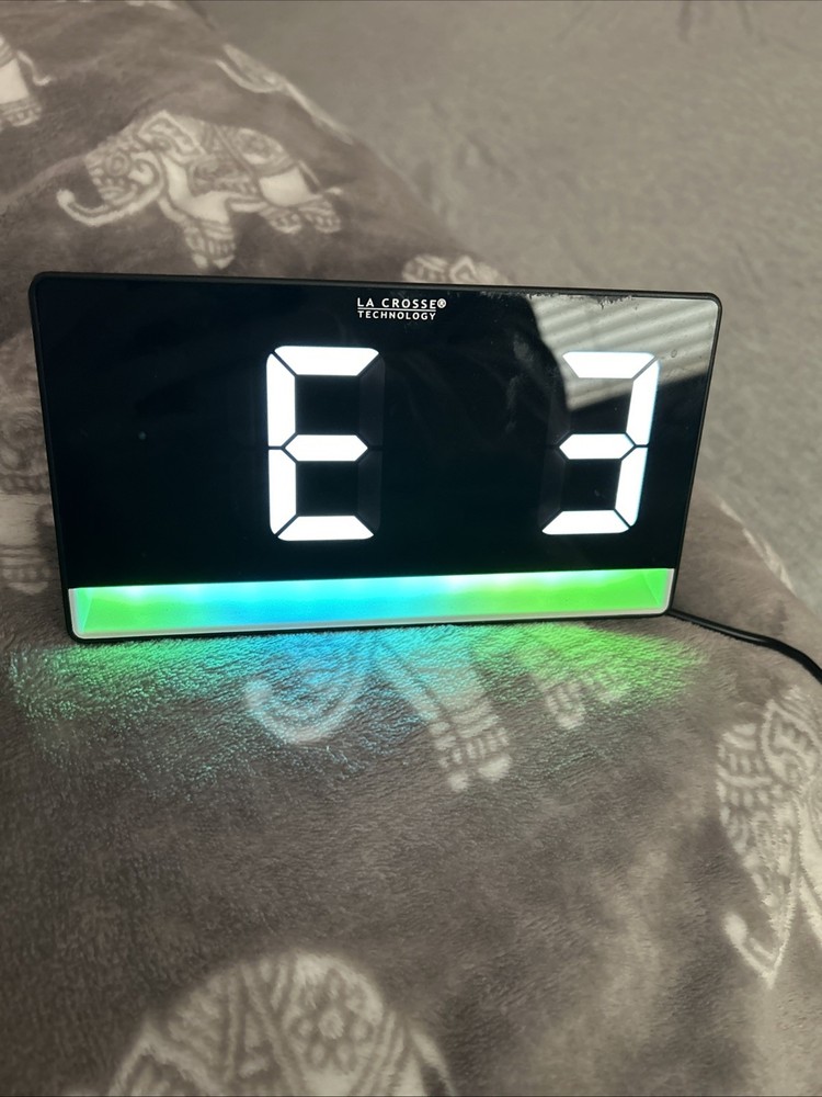 La Crosse Technology W72869 Digital Alarm Clock Color Changing USB Adapter