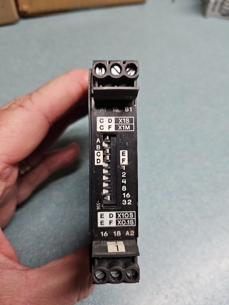ABB DSTUD3 Solid State Timer