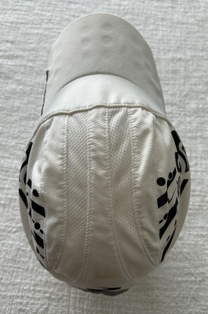 Brooks Chaser Running Hat One Size White Strapback