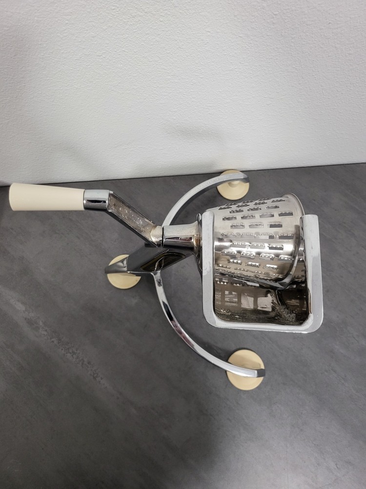 Vtg Master-Kut Portable Food Processor