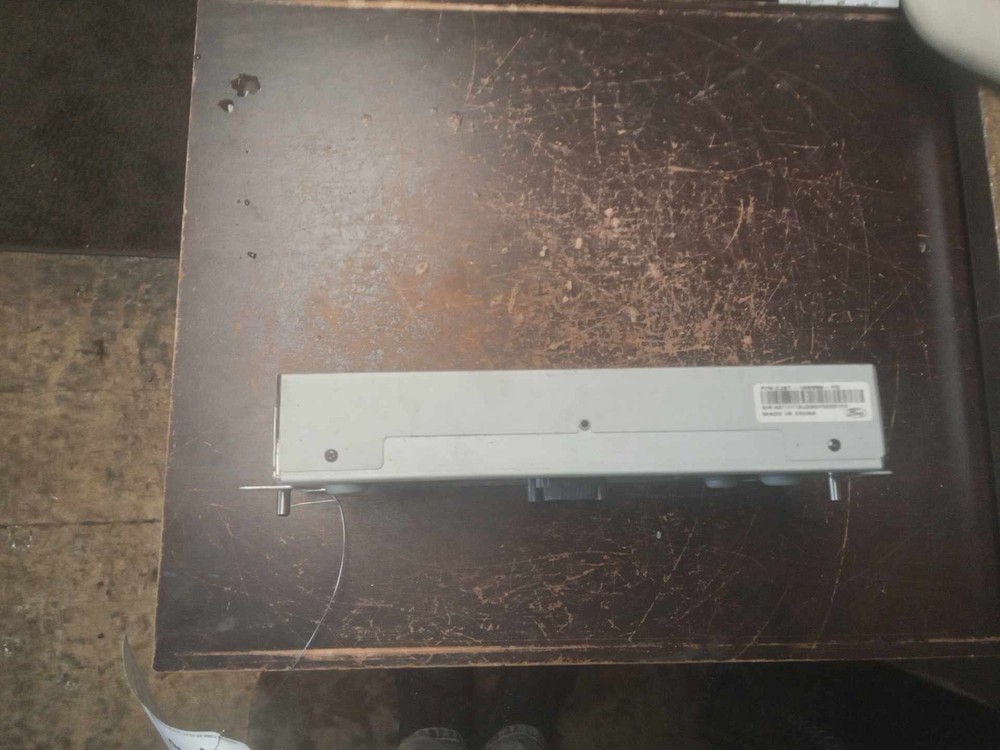 RADIO DISPLAY SCREEN FORD ESCAPE 14 15 16