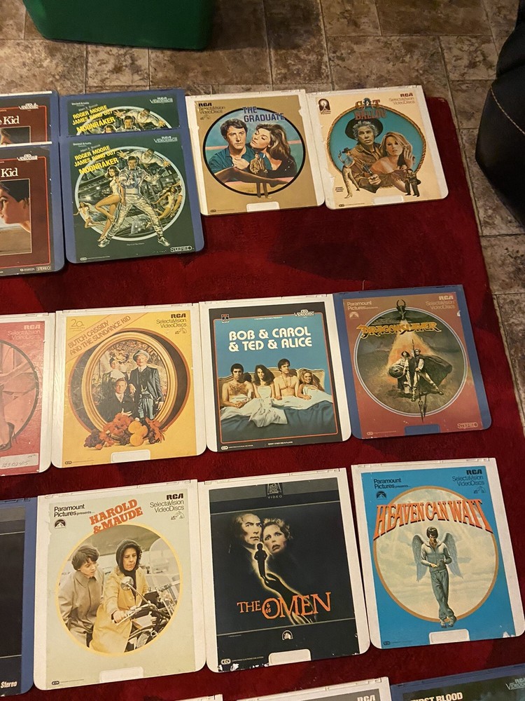 RCA Selectavision VideoDisc Player SFT W 100 System Powers On Untested + 45 DISC