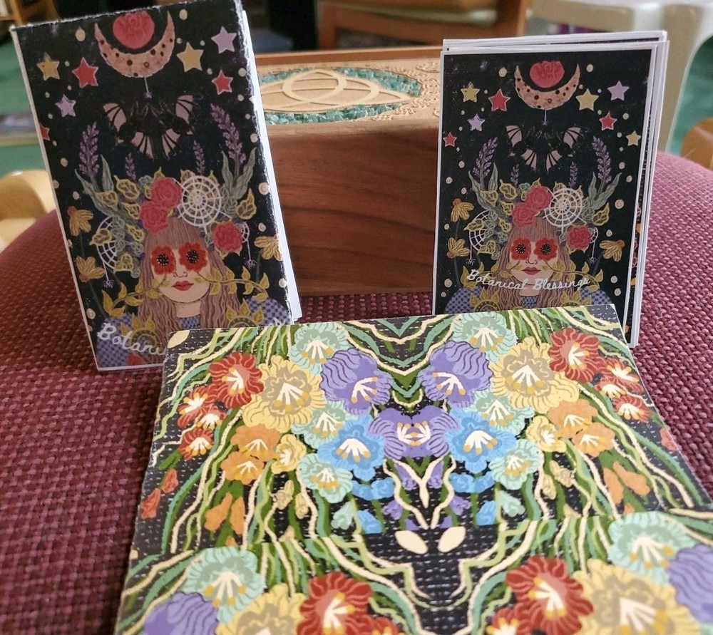 Original, creative Botanical Blessings Oracle Deck & Aventurine-trim Box