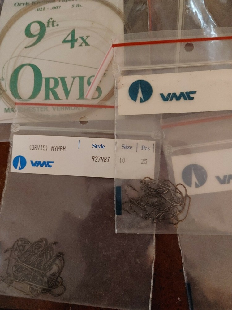 Orvis Fly Tying Kit Vintage Tools, Hooks ,feathers, missing reference book