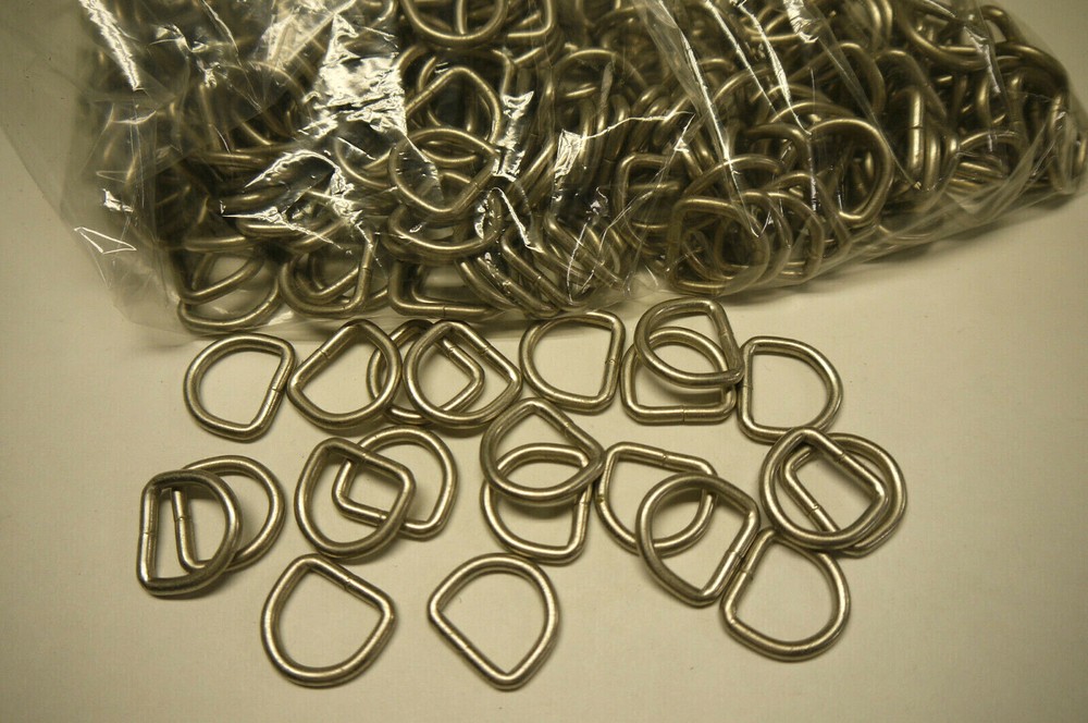 Wholesale Silver matt D Ring . for 90 pieces. 3/4"
