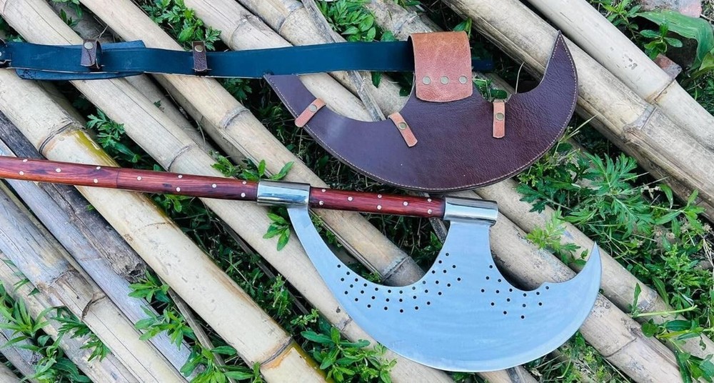 Custom Handmade Blade Large Bardiche Pole Axe Blunt Axe, With Leather Sheath
