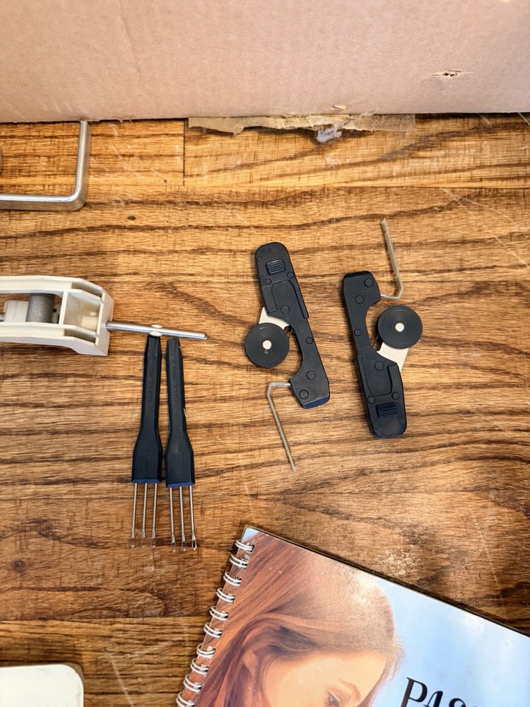 Passap Duomatic 80 Knitting Machine