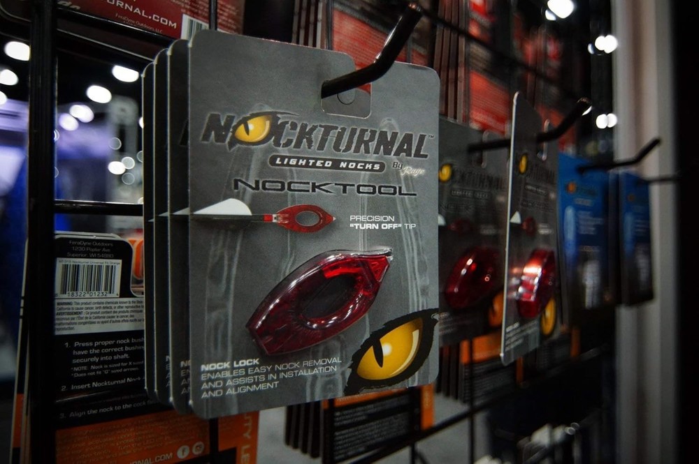 Ergonomic Red Archery Nock Tool for All Nock Types - Lightweight & Efficient