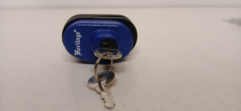 LOT OF GUN LOCKS