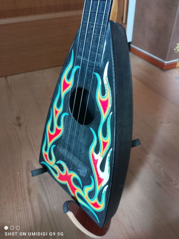 Fluke Ukulele FireFrame with Demon Slayer Pattern Bag