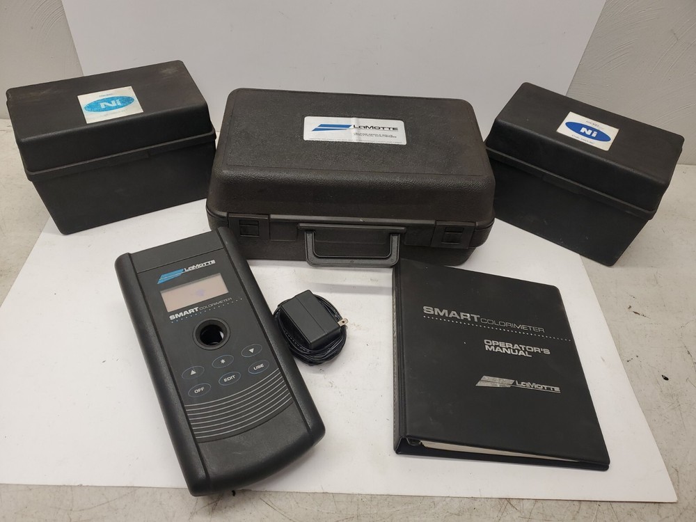 LaMotte SMART Colorimeter Model SMART with Accessories **UNTESTED**