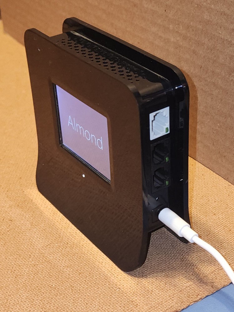 Securifi Almond Touchscreen Wireless N Router Range Extender & Power Adapter