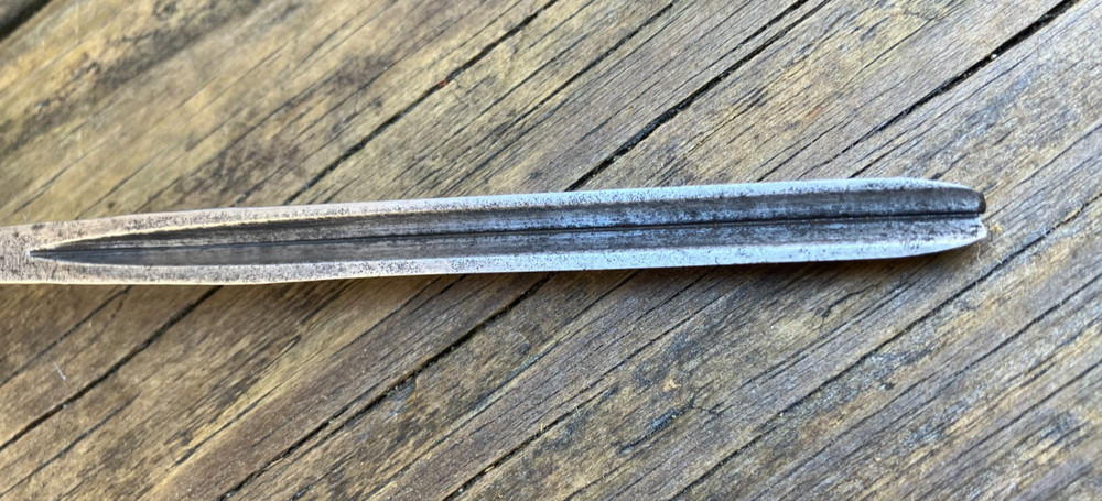 Good Working 1/4" V Gouge