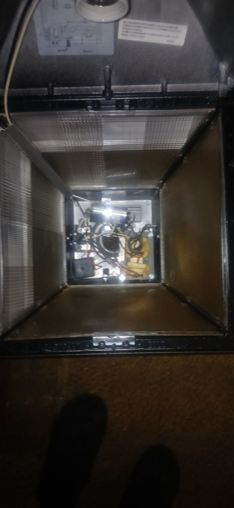 Large Outside Lamp,does Not Have The Pole