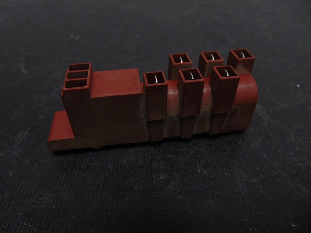 GE Range JGBS66DEK3BB Spark Module WB13X24741