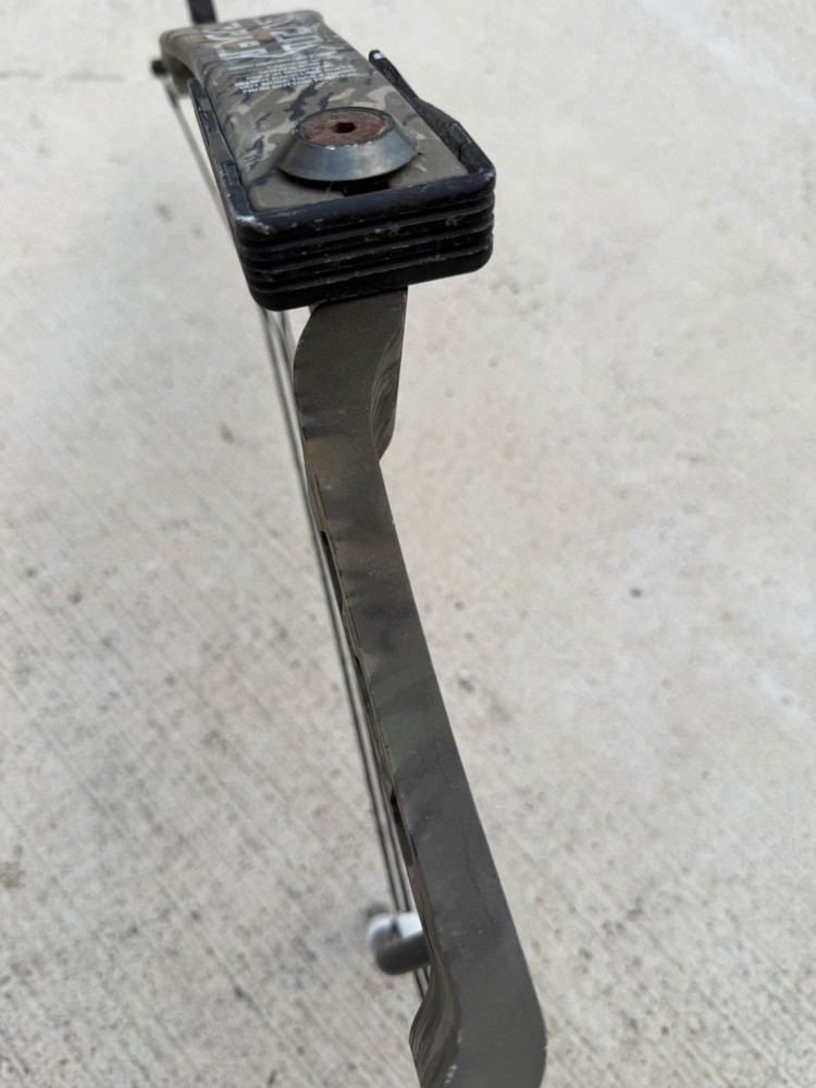 PSE Coyote Bow Right Handed