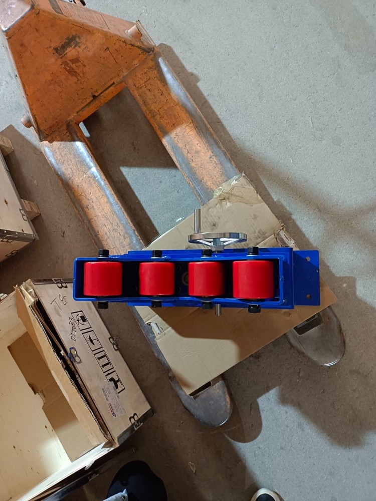 1100Lbs Capacity Manual Roller Accurate Rolling Support Frame for Welding