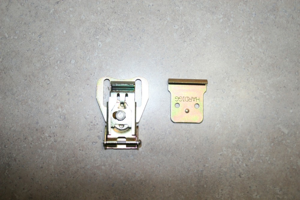 Twist Lock Latches (23ea)
