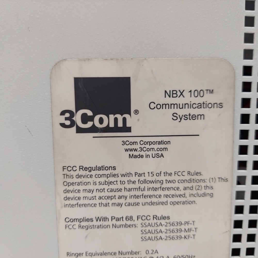 3COM NBX 100 COMMUNICATION SYSTEM - NO HDD