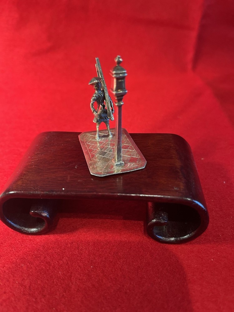 silver miniature lamp lighter