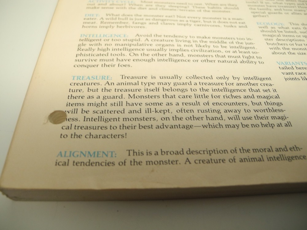 Dungeons & Dragons Dungeon Master Instructions 3 Hole Blank Monster Form Book