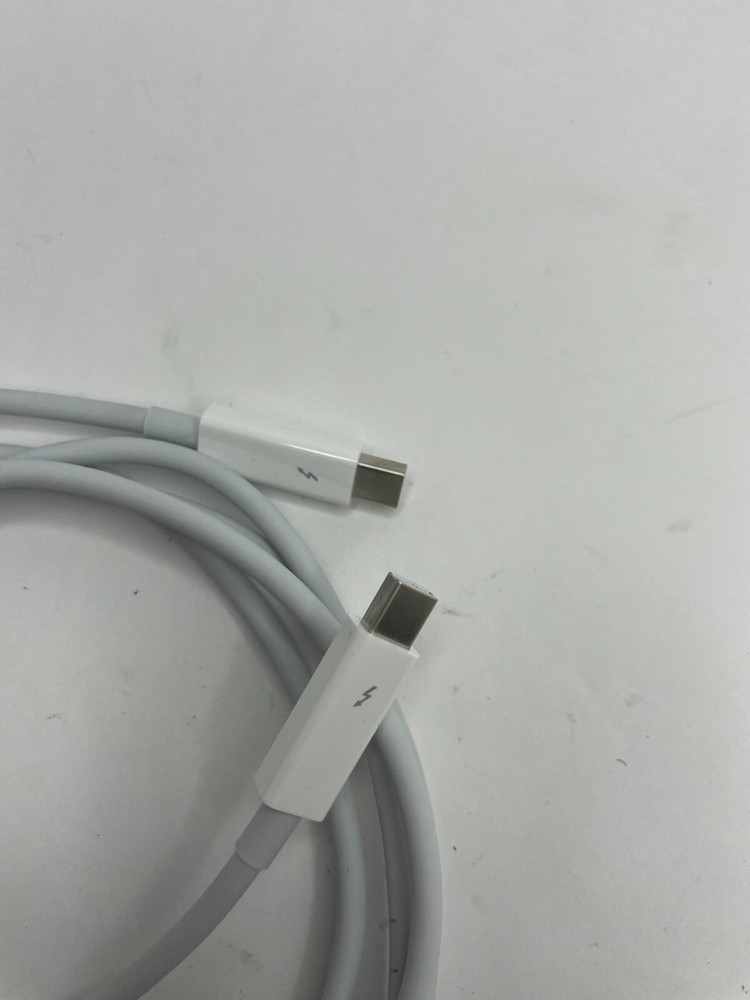 OEM Genuine Apple Thunderbolt Cable 2M 6ft Model A1410 MD861LL/A White