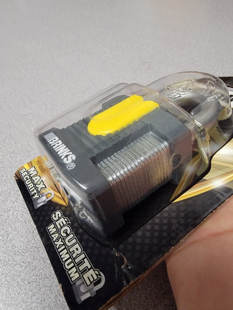 Brinks Max Security Lock 2" Laminated Steel w/ Keys 662-50003