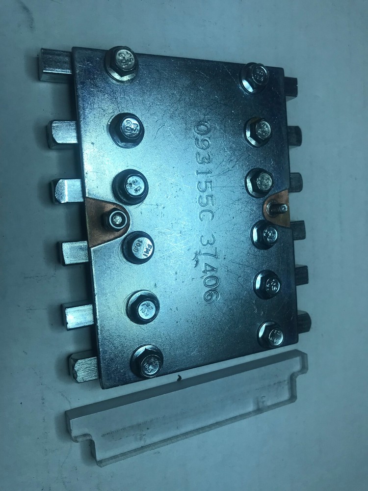 BUSBAR, THREADED INSERTS AND BOLTS, PLASTIC DIVIDER for SPIM08HP