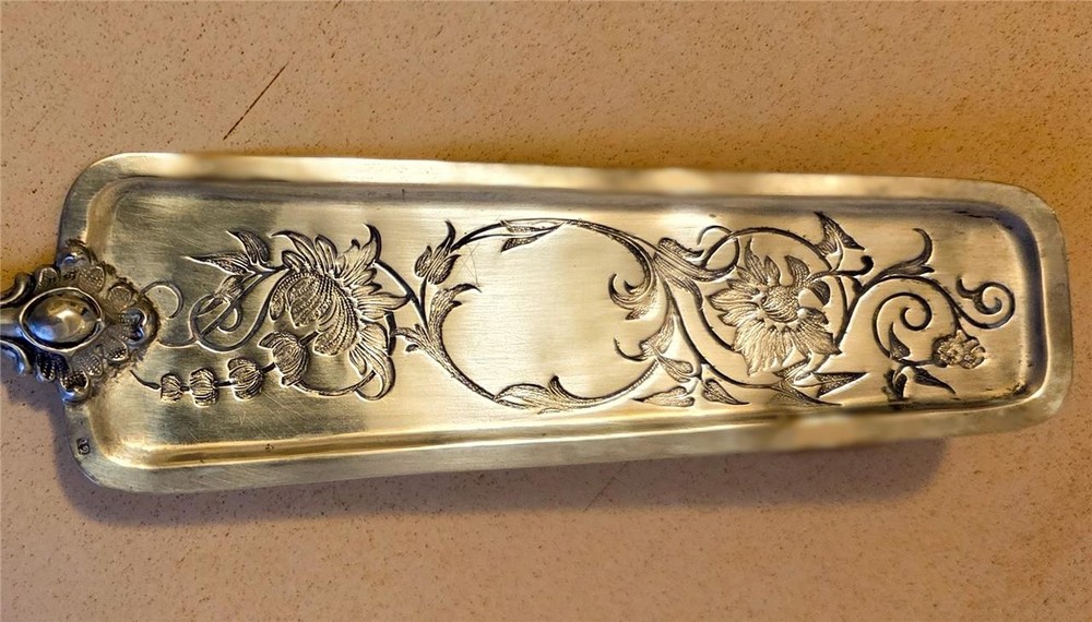 Antique German 12 Loth Solid Silver Ornate Engraved Cake Server 1.8 oz c.1800s