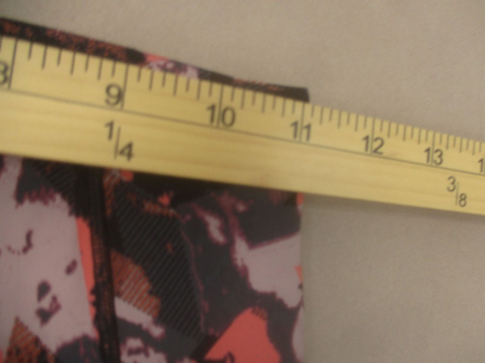 Lululemon Size 4 Womens Multicolor Compression Pull On Athletic Leggings 426