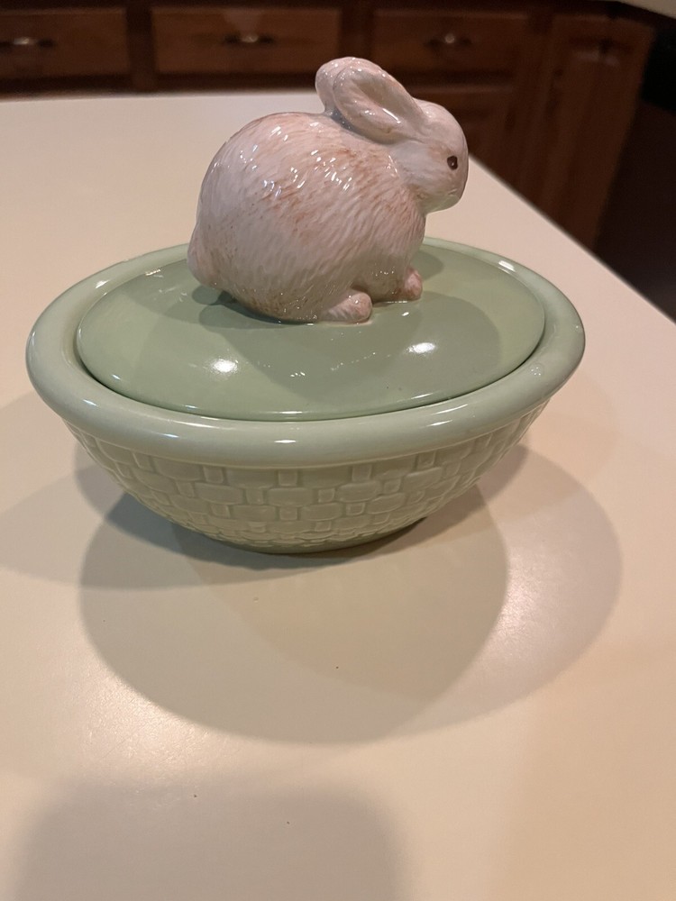 Hallmark Ceramic Easter Bunny Candy Dish/ Covered 7 Inches Long 6” High